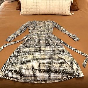 Black & white midi wrap dress from h&m - size XS-